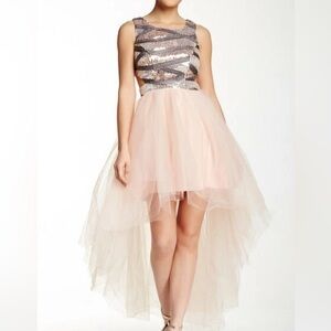 Windsor sleeveless sequin bodice prom/ quinceañera dress‎ M